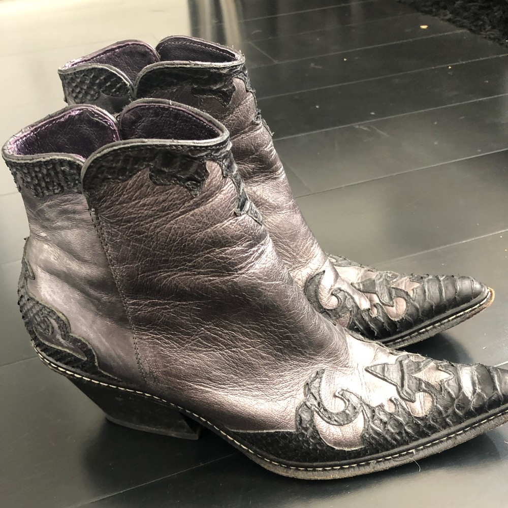 Donald Pliner Cowboy Boots